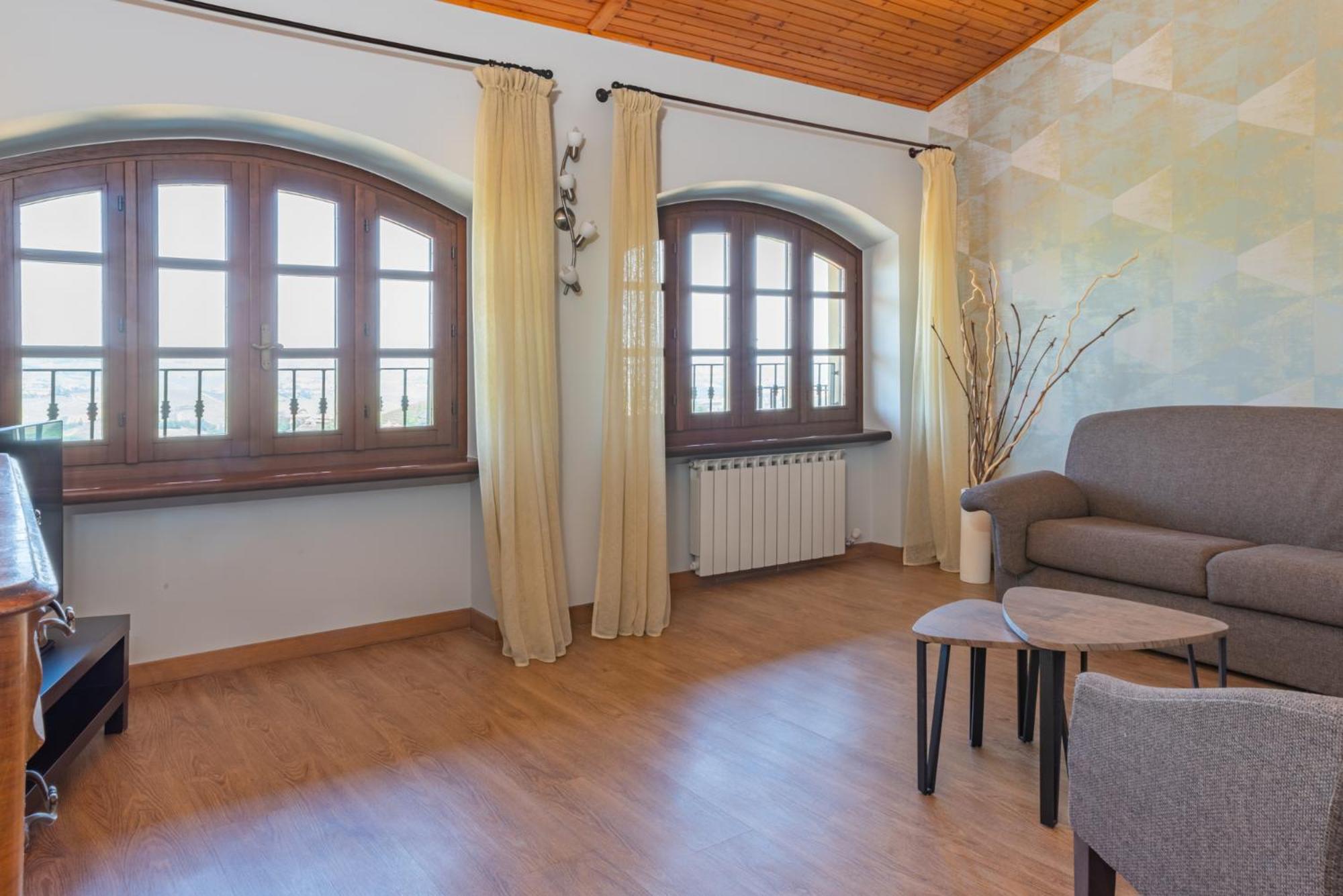 Le Torri - Hotel Castiglione Falletto