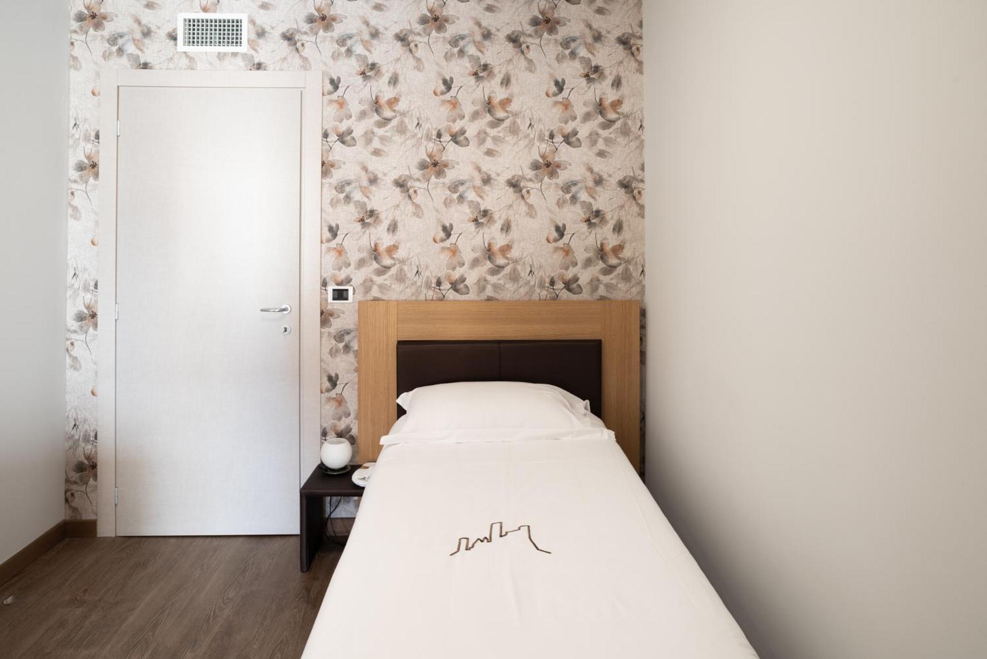 Le Torri - Hotel Castiglione Falletto