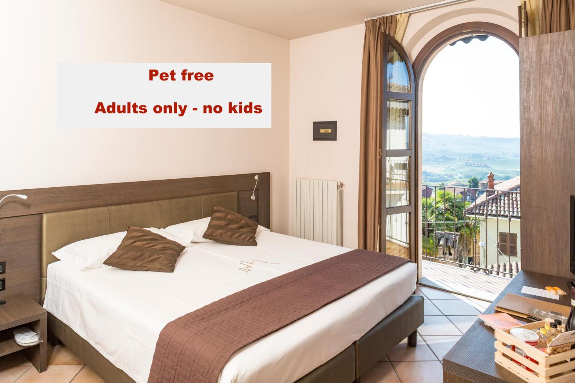 Hotel Le Torri - Castiglione Falletto