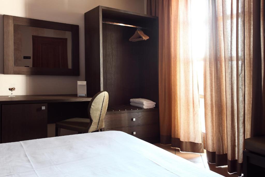 Le Torri - Hotel Castiglione Falletto